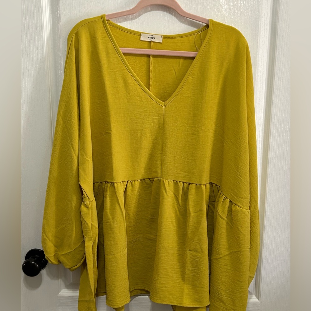 Entro blouse size XL NWOT